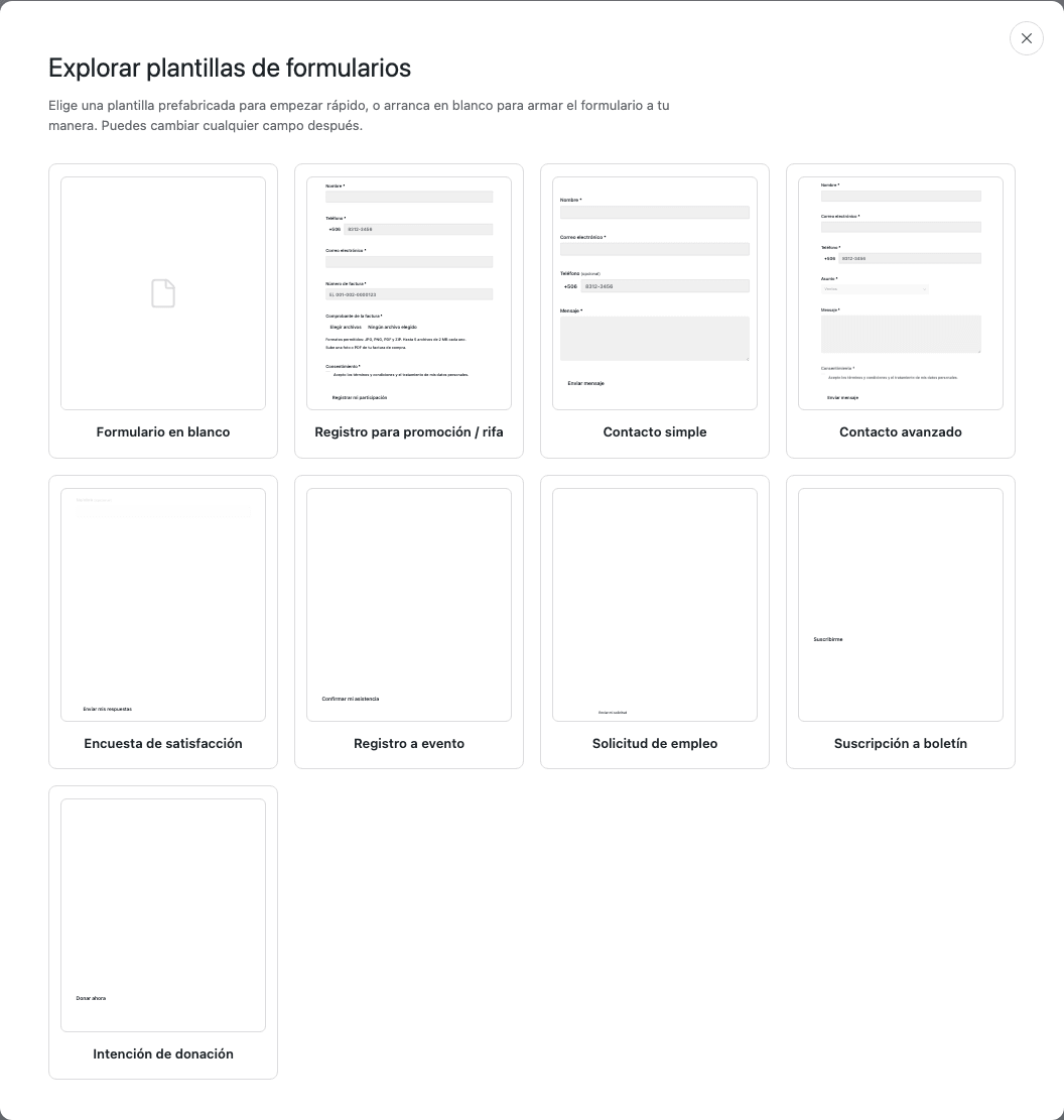 El selector de plantillas, con las miniaturas de los nueve formularios ya armados y la opción de formulario en blanco.